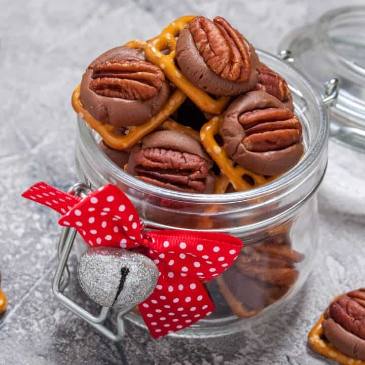 Quick and Easy Pecan Turtle Candy - Southern Eats & Goodies